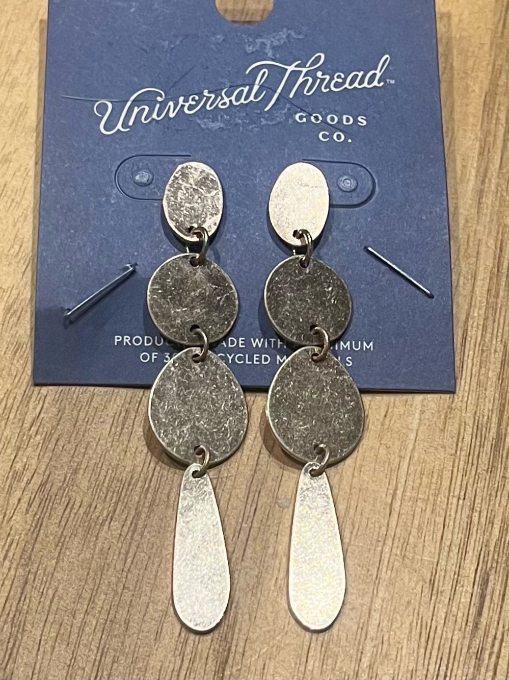 *3/$15, Universal Thread, Textured Gold Dangle Disc & Teardrop Earrings - Picture 4 of 5